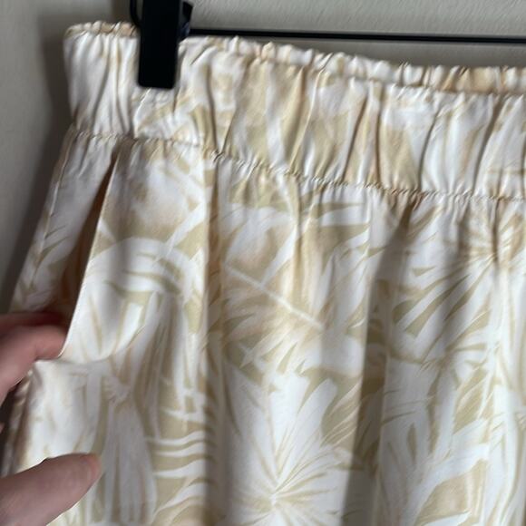 ANINE BING Candice Short in Hawaiian Print - Picture 5 of 16